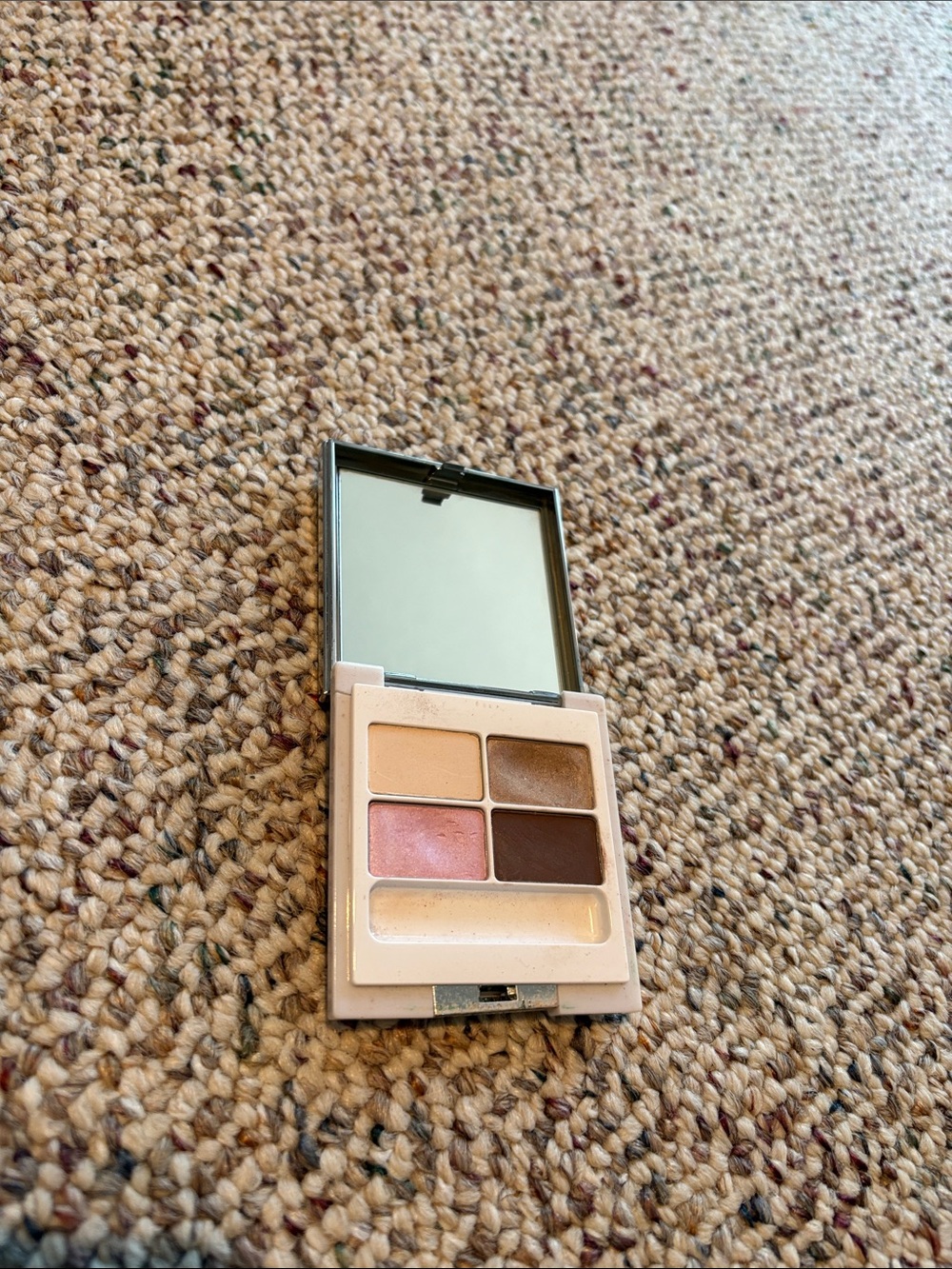 Clinique Four-Shade Eyeshadow Palette in Beige, Pink & Brown Tones